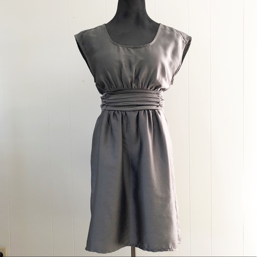 H&M Sleeveless Tie Waist Dress